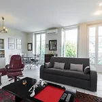 Large 2 Bdrs Downtown - 6 Pax & Ac